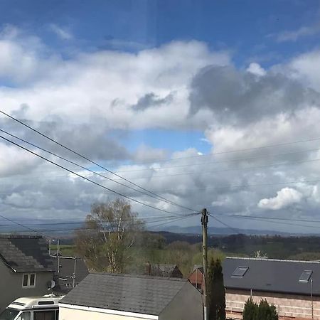 Lydbrook Cheerful Two Bedroom Cottage In The Forest Of Dean מראה חיצוני תמונה